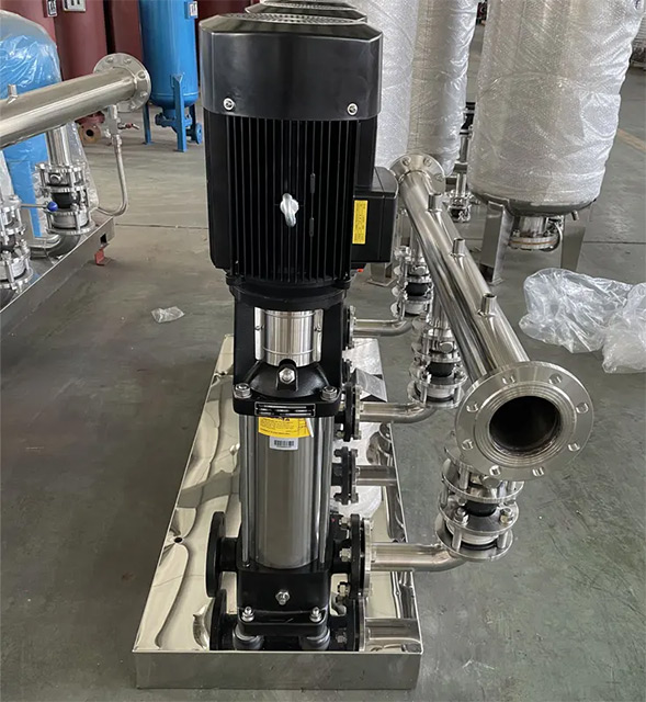 Vertical press centrifugal pump